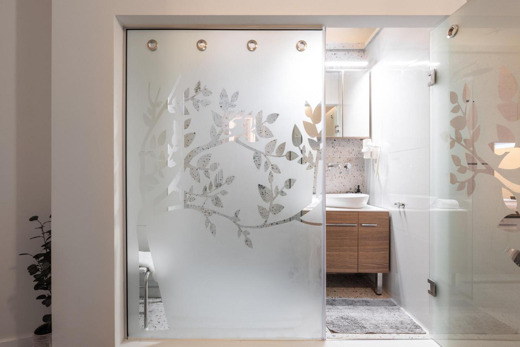סלוניקי Couple-In Magical Suite With Jacuzzi מראה חיצוני תמונה