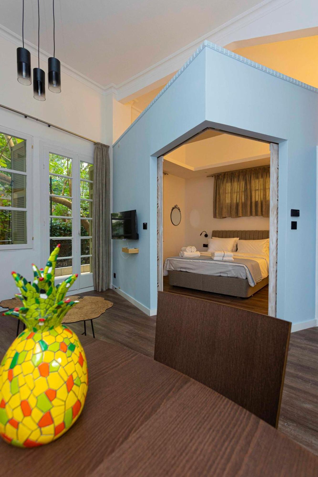 סלוניקי Couple-In Magical Suite With Jacuzzi מראה חיצוני תמונה